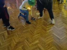 b_1024_768_0_00_images_2023_2024_SU_Andrzejki_401323944_813477377246879_2320168070409250750_n